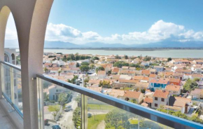 3 Bedroom Nice Apartment In Canet En Roussillon